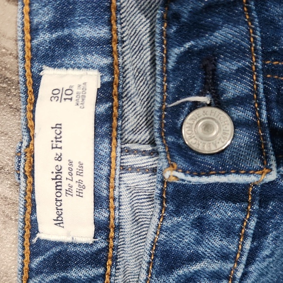 Abercrombie & Fitch the loose high rise jeans Size 30/10R - Picture 3 of 5